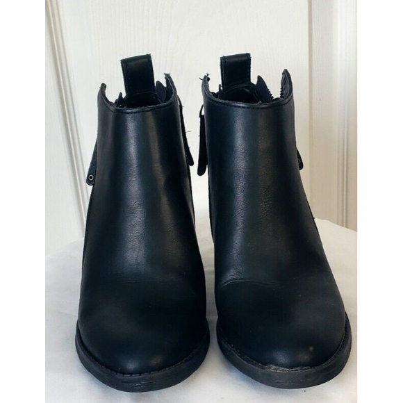 Massini Black Faux Leather Ashton Ankle Boots Booties Women's 6 Two Side Zippers - Picture 1 of 7